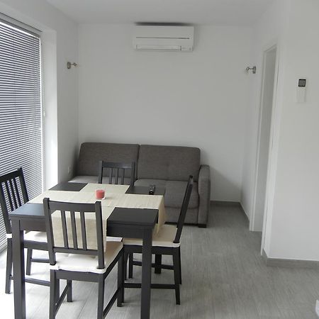 Rooms & Apartment Mira G. Postojna Dış mekan fotoğraf