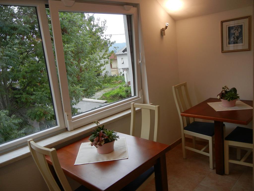 Rooms & Apartment Mira G. Postojna Dış mekan fotoğraf