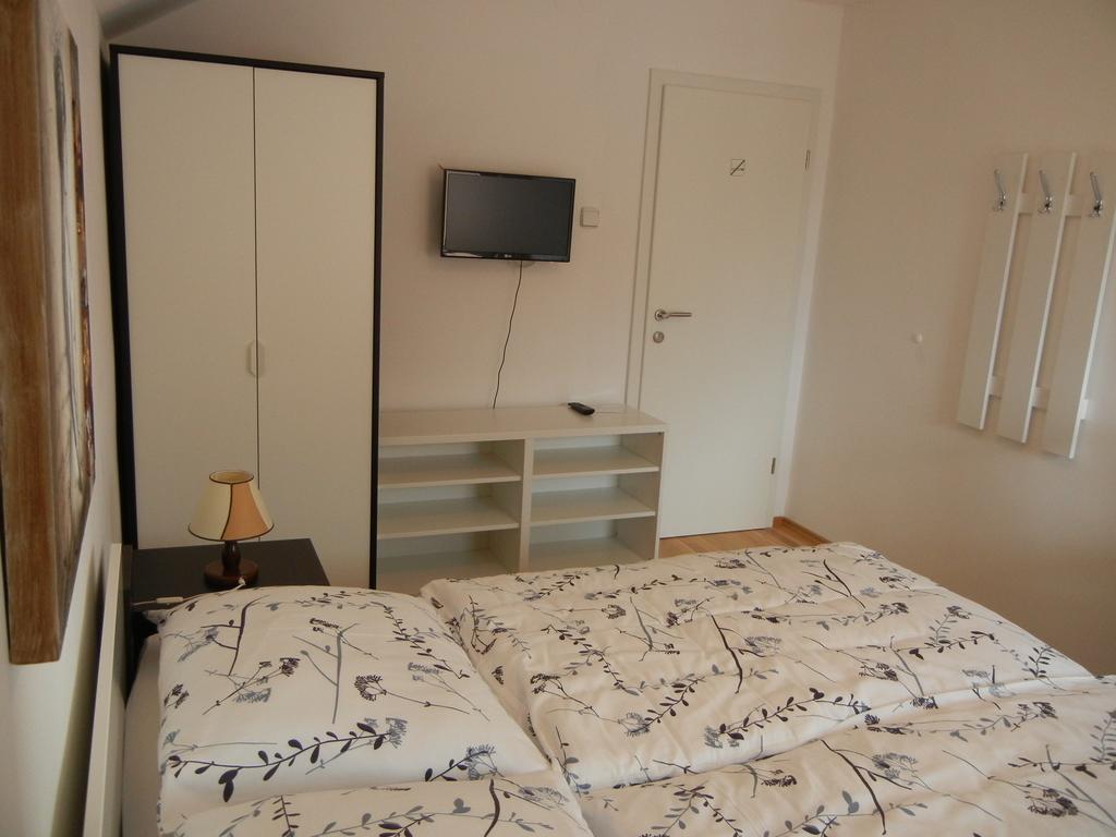 Rooms & Apartment Mira G. Postojna Dış mekan fotoğraf
