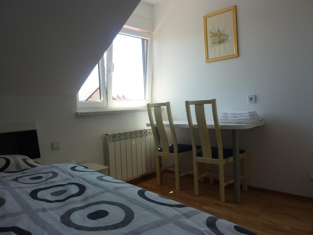 Rooms & Apartment Mira G. Postojna Dış mekan fotoğraf